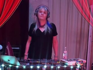 AnnaCentauri Hot DJ Dance