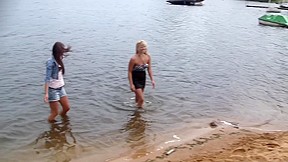 Autumn & Grace & Molly & Olie & Savannah in group sex with nude students 18+ in the outdoors