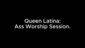 Queen Latina in a real time session