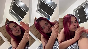 Cheia de tesão querendo um pau amigo humano pra fazer vídeo pro xvideos