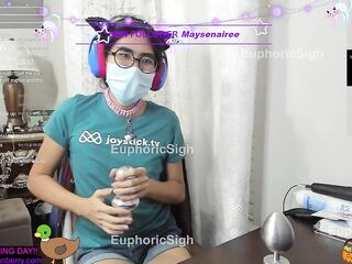 Trans Cutie Streamer unboxes Birthday Gift! A three" Buttplug!! (non-bare)