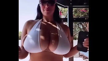 Gigantic Instagram boobs bouncing