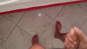 AMAZING ITALIAN CREAMPIE MY STEP BROTHER JERKS OFF AND CUMS WITH A FANTASTIC BIG DICK