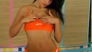 BOMBSHELL BLONDE TEEN GIRL MASTURBAtes WITH A SEXY NEW YORK MOVIE STAR LOOKALIKE IN HER LUXURIANT APARTMENT!