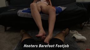 Hooters Eve Barefoot Footjobs 05