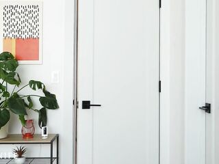 ROCK FRENCH BABE needs help removing her bikini - Effy Cutie