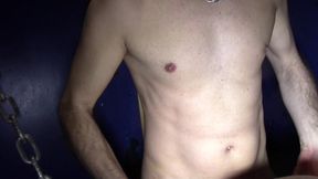 mec de cite baise barebac par vieux pervers sur un slingmec de cite passif ...