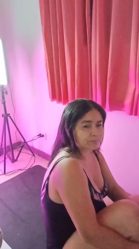 This older lady gives you abdominal training classes while you only think about fucking her.