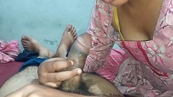 INDIAN BHABHI SUCKING BIG BLACK DICK FOR CUMSHOT IN MOUTH