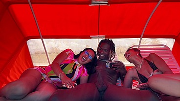 Wild beach public threesome
