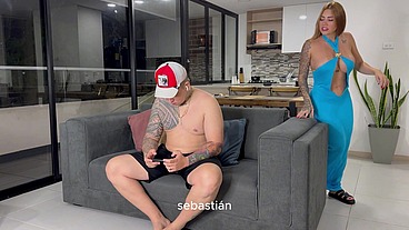 Sara Blonde fucks her lover while I'm busy - SEBASTIAN PUENTES