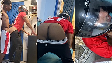 COMI O FILHO DA PUTA DO MOTOBOY PASSIVO