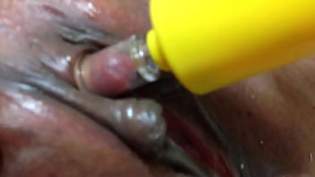 Clit Pumping