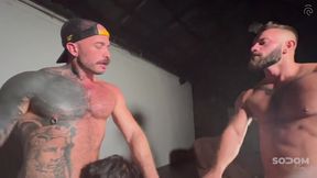 Gimp dude buggered spitroasted