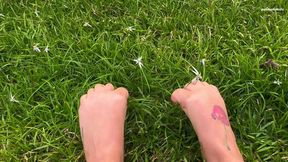 I Let You See My Feet Rubbing and Pressing Against the Grass