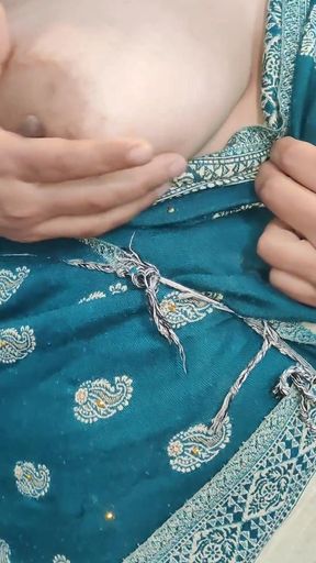 Nokrani Ki Chut Chaati Sexy Indian Nokrani Garimam   Clip 1