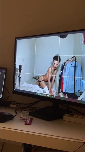 Sex Siren with Cumshot