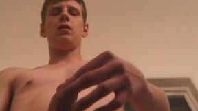 ”Straight Boy Skylerr Beats Off”