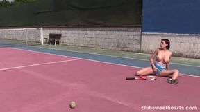 AnabelleFingeringThroughShorts