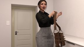 Stepsister kissing office old boss for promotion