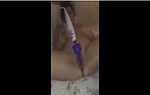 British milf enjoys herself