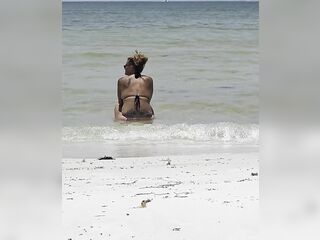 Sexy Abbs out on the beach