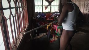 I will wait from my girlfriend to come house