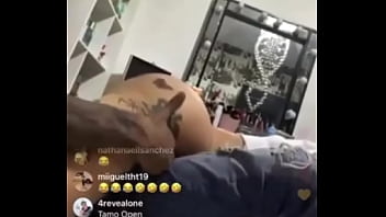 La mami jordan y su parera teniendo sexo en un Live