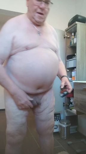 Cock Shaving and Fotrskin Play