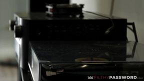 Stepsis Payton Avery seduces Brick Danger with her big tits and filthy mouth