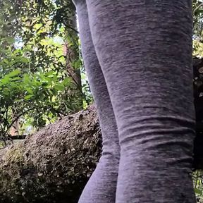 Long Nature Pee Public Trail Pissing &ndash; HOT