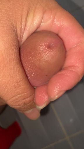 I was taking a shower in the big box when my was dancing, I couldn&#039;t resist because my was dancing