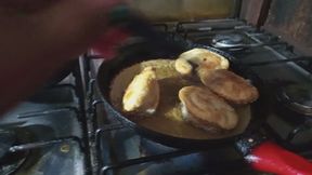 Freir empanaditas -sonidos crujientes y juego sensorial.