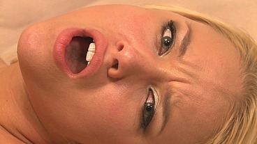 Alexis Monroe likes to be the seductress