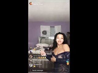 Curlyyred live nip slip