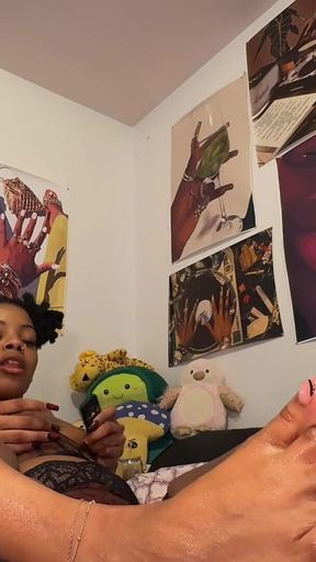 Fuck Machine Footjob