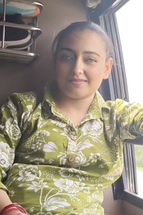 A Bhabhi Was Going Somewhere Alone in the Bus, I Left Her
