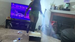 food and object crush - Trash Meets Domination: Goddess MXDominion’s Ruthless Boot Stomping, stomping, foot domination, female domination 4k