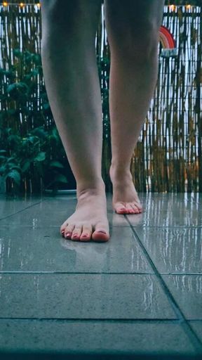 ASMR Feet in the Rain on the Balcony, Admire my wet feet and listen to the rain