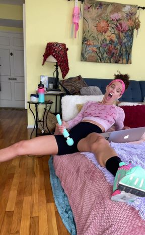 Omg and Before I Could Even Leave the House I Literally Stop and Watch Some Porn Before My Workout!