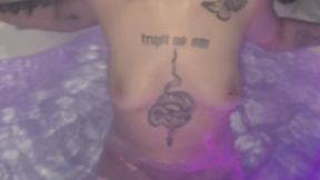 Beach Hot Tub MP4-Cum get wet with Juliana Marie