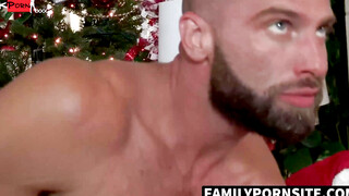 "Family Porn Site" - Anal Threesome with Hot MILF Taylor Reigns & Two Hunks!