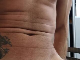 Пирсинг в нём????