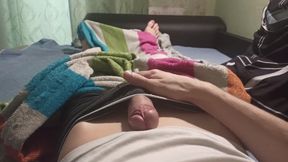 In the Morning, the Guy Decided to Jerk off a Little
