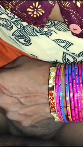 New Bride Ki First Time Sari May Husband Ne Chudai Kiya (New Married Wife's First Night Sex Videos) (Hindi Audio Sex)   Clip 1
