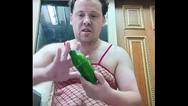 I cum with a plastic bottle in my ass, pour fresh cum right into my mouth, spit hot cum on a dildo and fuck my anal with it! My cum is in my mouth and in my ass!