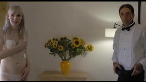 Une Orgie Sauvage Française: Femmes, Filles, Hommes et Futa!