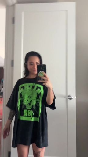 Hot latina brunette shows off her tits and boobs on OnlyFans