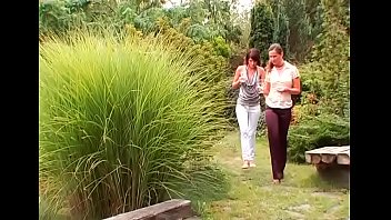 Dong sharing back yard romance