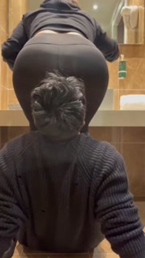 Be my seat while I do my make up